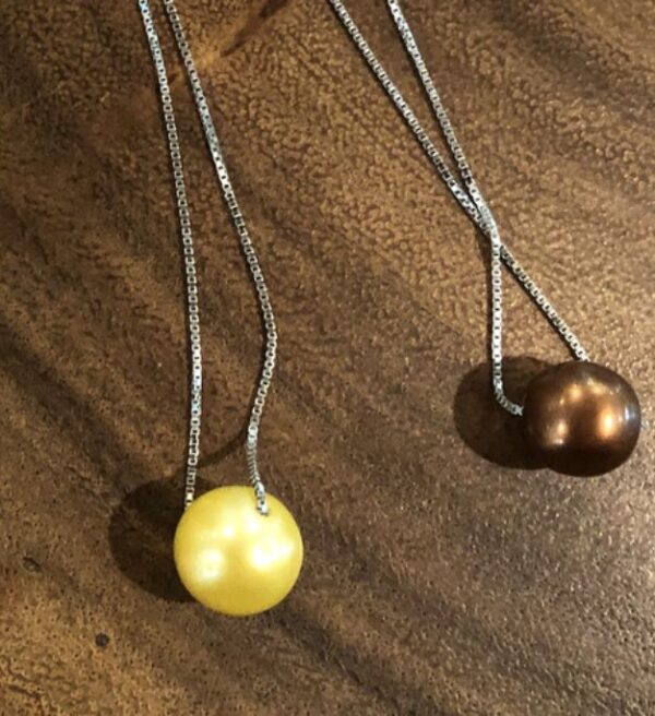 Fresh Water Pearl necklace - Hawaii souvenir