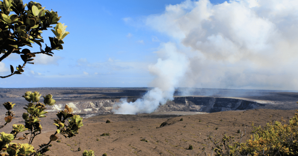 Volcanoes National Park eruption