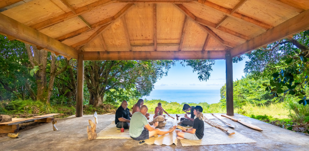 polynesian wood carving workshop on big island